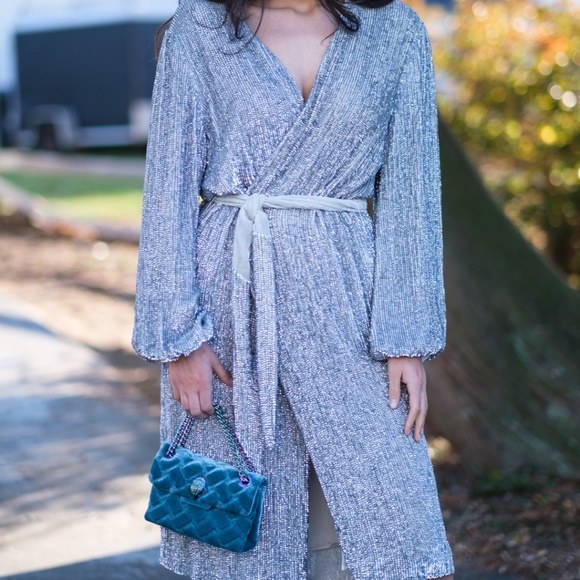 Retrofete | Audrey Velvet-Trimmed Silver Sequin Holiday Glam Wrap Robe Dress - Picture 5 of 9